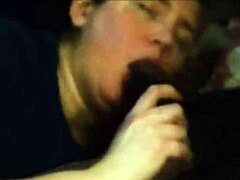 Samantha suculentă înghite o pulă mare neagră tare