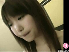 Soukromé hotelové gonzo video s Momoko Tabata svádějící a tvrdě jezdící