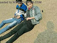 Sex de întâlnire în pădure cu iubitul de 18 ani