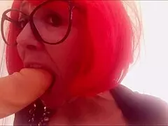 Dear, please come into sister's mouth