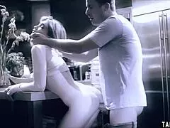 therapy session with sex addicts turns into group activity