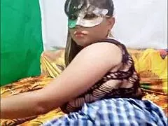 i masturbate tight vagina for followers