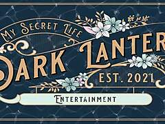 Madrastra vintage sorprende con regalo de cumpleaños travieso