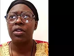 ebony milf fingers her wet pussy solo