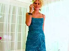 Wow Sophia Lynns geile blonde pijp grote pik POV met facial