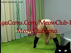 model elen webcam preview session