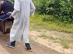 幕后阿博基肏两个村民