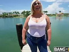 Hey, you gotta see Ashley Barbie's massive ass bounce!