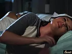 それじゃあ、巨乳熟女、息子との野外マンコファックはどう？