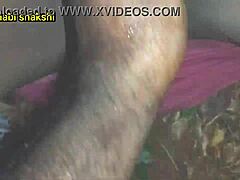 Daj dedinská bhabhi ukáž tu tuhú pičku hneď