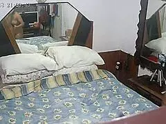 paty masturbates on cam for viewers