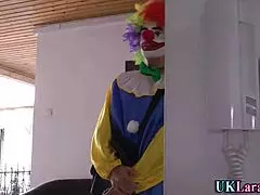 British MILF in clown cosplay gives blowjob and cumshot 😈
