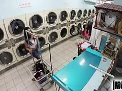 Mofos Com - Annika Eve - Pervs On Patrol