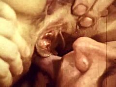 Dark London taboo madrasta sozinha em casa com buceta peluda exposta