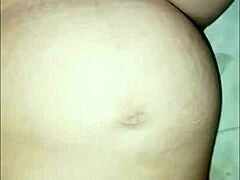 Pacar ku nikmati memek sempit ku banget! 😍