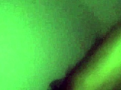 היי, תראה את זה! ה-BBC הזה מזיין בחורה בשלה חזק על הקצה. לא מאמין לעוצמה כאן!