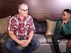 Stepmom Maxine Seduces