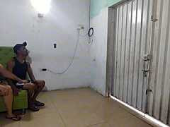 Mertua Bokong Besar Haus Kok dan Goda Teman Anak Tiri