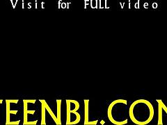 Uskyldig hotty suger og deepthroater hård pik i POV.