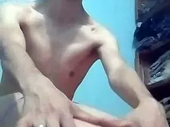 En webcam le toco las tetas y la pongo deperrito 😍