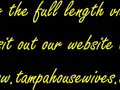 زوج الأم وابنة يغوصان في نيك فم محظور وتمثيل جامح