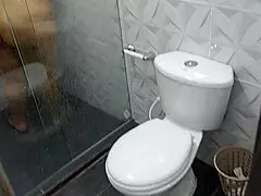 gran culo de hermosa bbw en la ducha