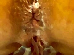 有热辣的肛门内射和喷水动作吗？