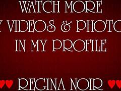 nudistická kaderníčka v bare šokuje klienta v zásterke na bezpečnostnej kamere. som ohromený touto divou scénou!