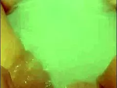 Wow, that pretty woman masturbates in the hot tub with a loud cumshot