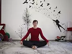 Yoga lesson 355 turned wild 😜