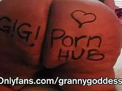 check out bbw titties gigi cakes with her big ebony ass 😘