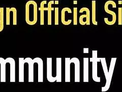 hey, sunny lane is posing and rubbing her shaved pussy, so hot! 😍