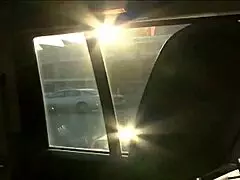 Rubia se corre por tetas grandes para conquistar amigo en HD