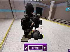 Moment gangbang Whoreblox Games: futere intensă cu ejaculare finală