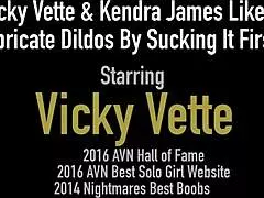 Vicky Vette shines outdoors!