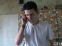 Gadis cantik muda jerit semasa kongkek mentah amatur!