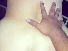 لاتينية ناضجة منحنية لنيك كلبي قوي في كسها