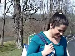 Javna cumwalk se spremeni v šokantno facial sprehod sramu