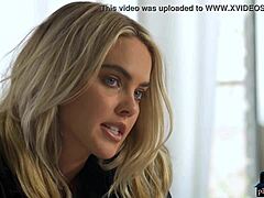 Playboy zajčice osupljajo s popolnimi bradavičkami na fotosesiji