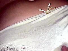 Υγρές βρώμικες κολάν σε τριχωτή MILF Mary Dis με στάζουσα ποούτσα μετά μασάζ! 😳