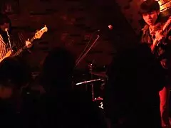 Milf japonesa domina deepthroat en escena de acción heterosexual dura