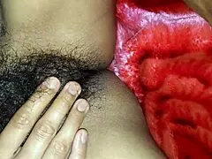 Wow, Indian bhabi’s beautiful pussy gets fast action, so hot! 🔥