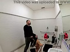 Garota in Jade Mortal Kombat cosplay bangs hard in Halloween bathroom with Mr Matusalem