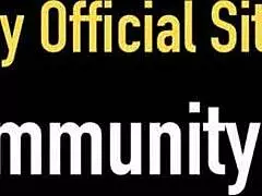 'Horny Babes Love Wet Pussy Licking!'