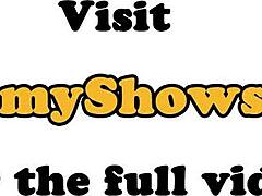 Glamcore MILF üvey kızından şık şekilde 69 yapıyor