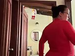 my cute neighbor masturbates in the bathroom 😘