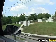 Napuštena devojka 18+ Elizabet dobija pomoć u HD-u