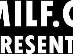 Lesbian Stepmom and Stepdaughter Webcam Muff Diving Sex