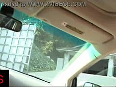 Požrešna rjavolaska sreča ogromen kurac