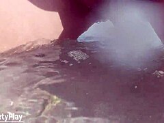 Pissasin julkisella rannalla ajellulla pillulla.